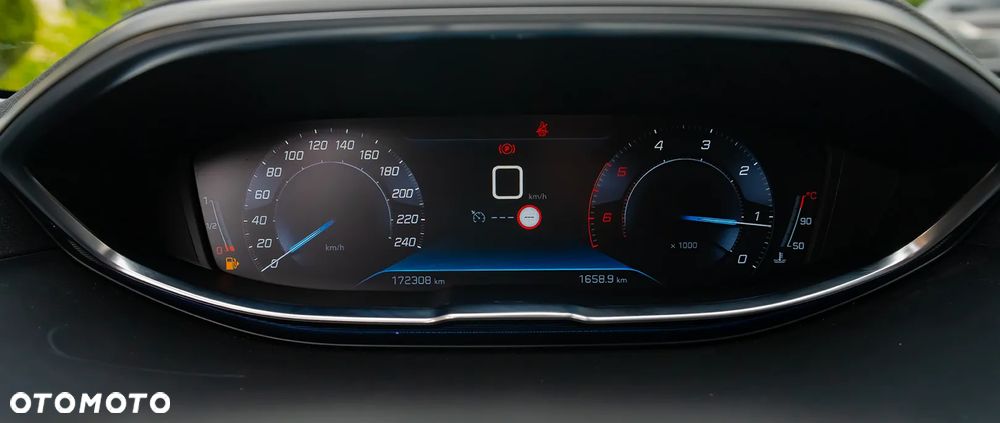 Peugeot 3008 BlueHDi 130 Stop & Start Active Business-Paket - 39