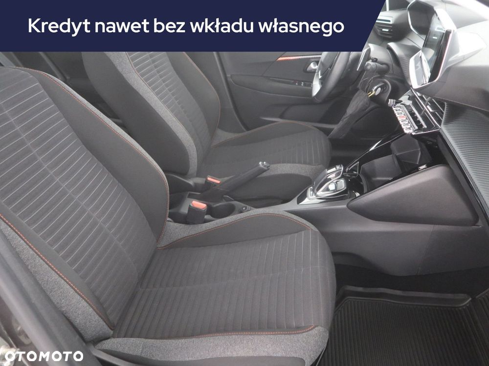 Peugeot 208 - 11