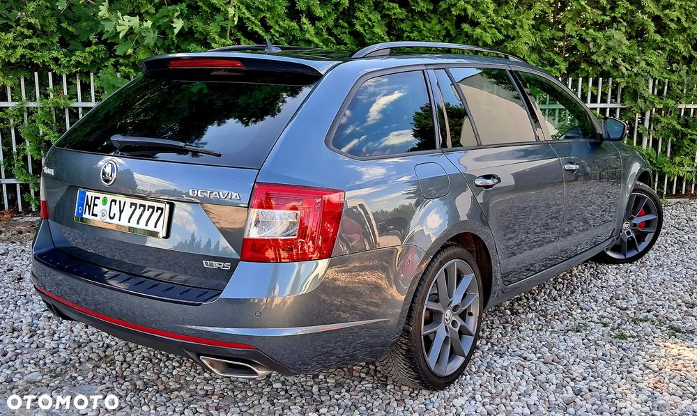 Skoda Octavia 2.0 TDI RS DSG - 27
