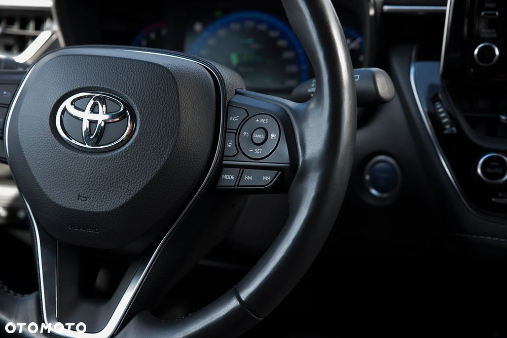 Toyota Corolla 1.8 Business Edition - 32