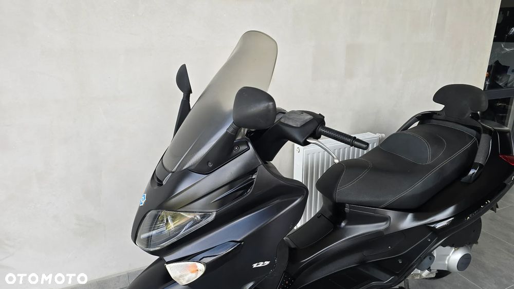 Piaggio Xevo - 9