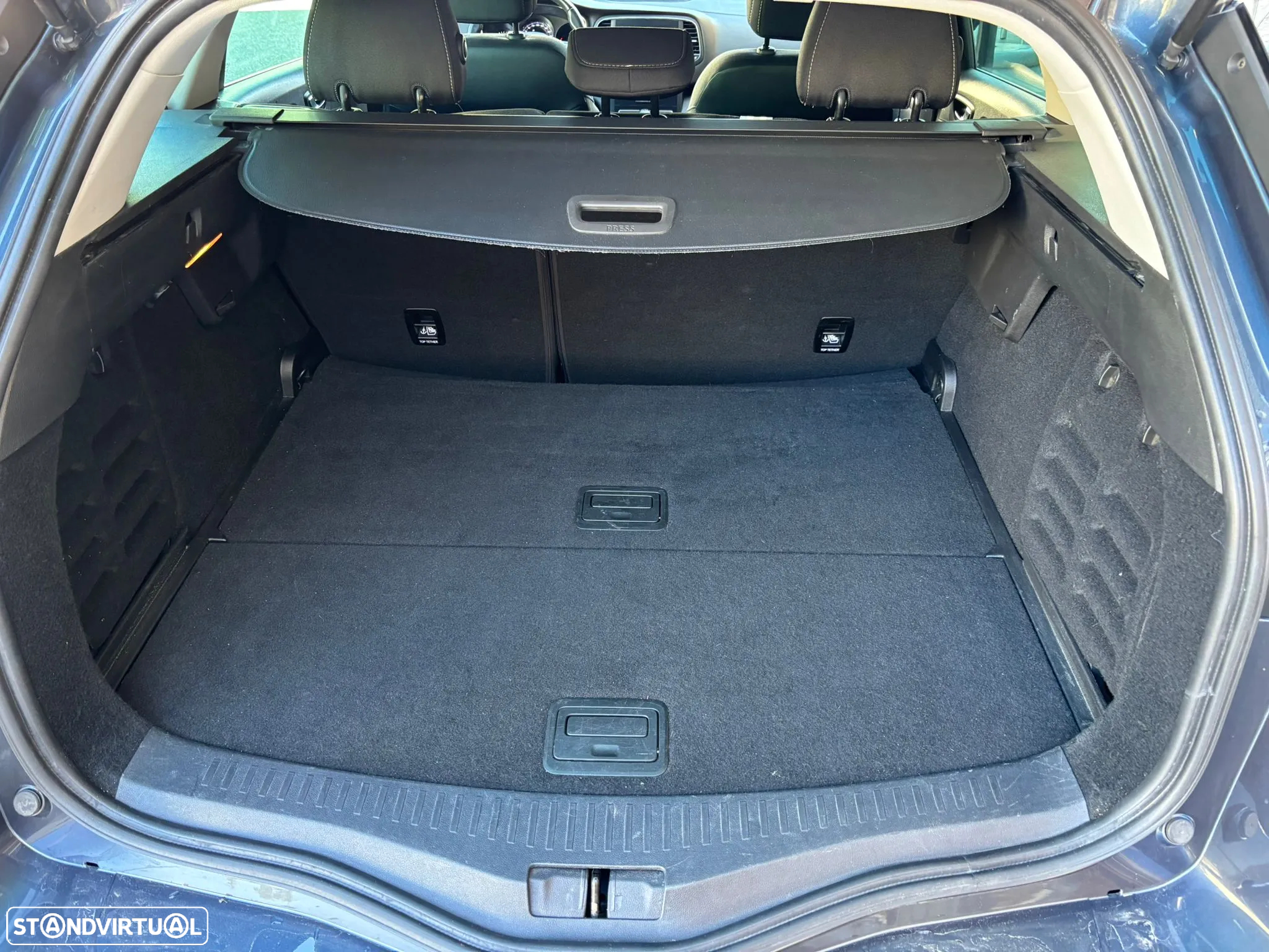 Renault Mégane Sport Tourer 1.5 Blue dCi Limited J17 - 9