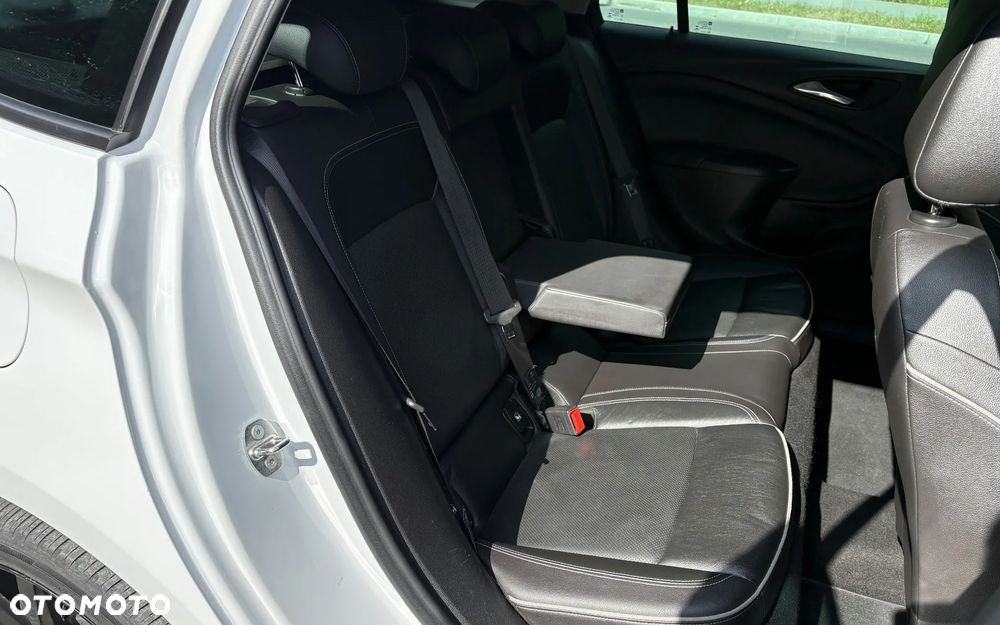 Opel Astra 1.6 BiTurbo D Start/Stop Ultimate - 17