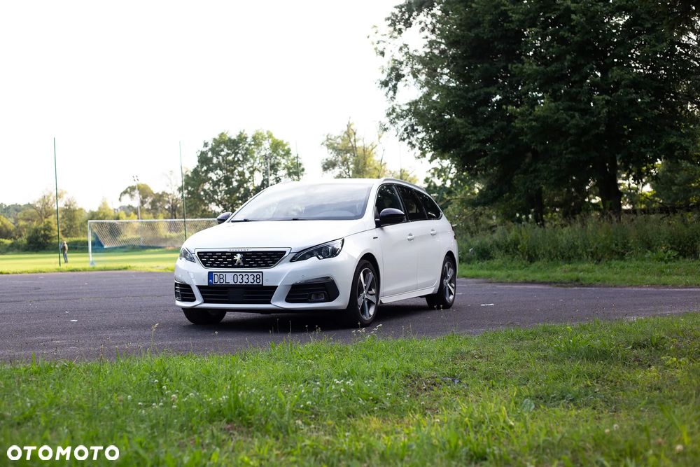 Peugeot 308 BlueHDi 130 EAT8 Stop & Start GT - 3