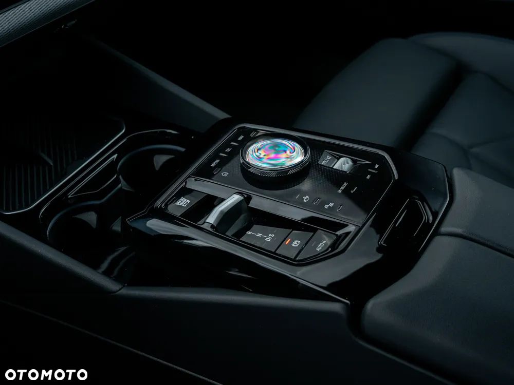 BMW Seria 5 520i - 10