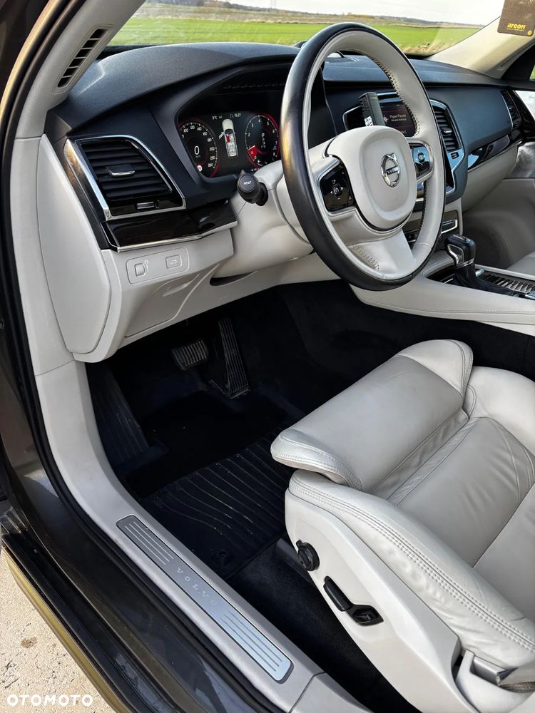 Volvo XC 90 T6 AWD Momentum 7os - 12
