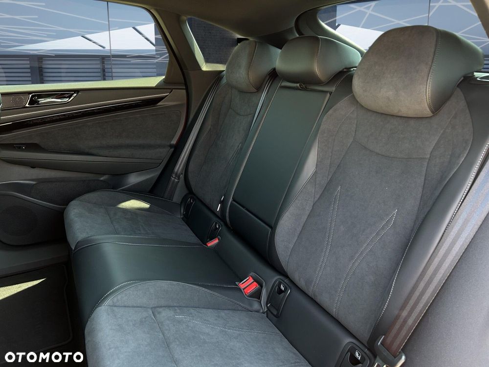 Volkswagen ID.7 77kWh Pro Plus - 8