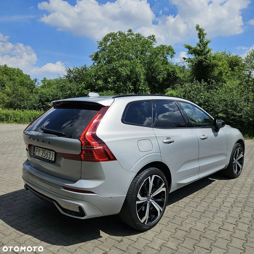 Volvo XC 60 B4 B Plus Dark - 8