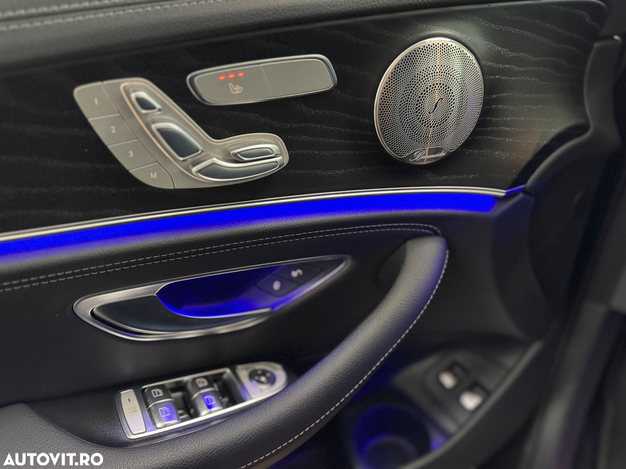Mercedes-Benz E 300 4Matic 9G-TRONIC AMG Line - 30