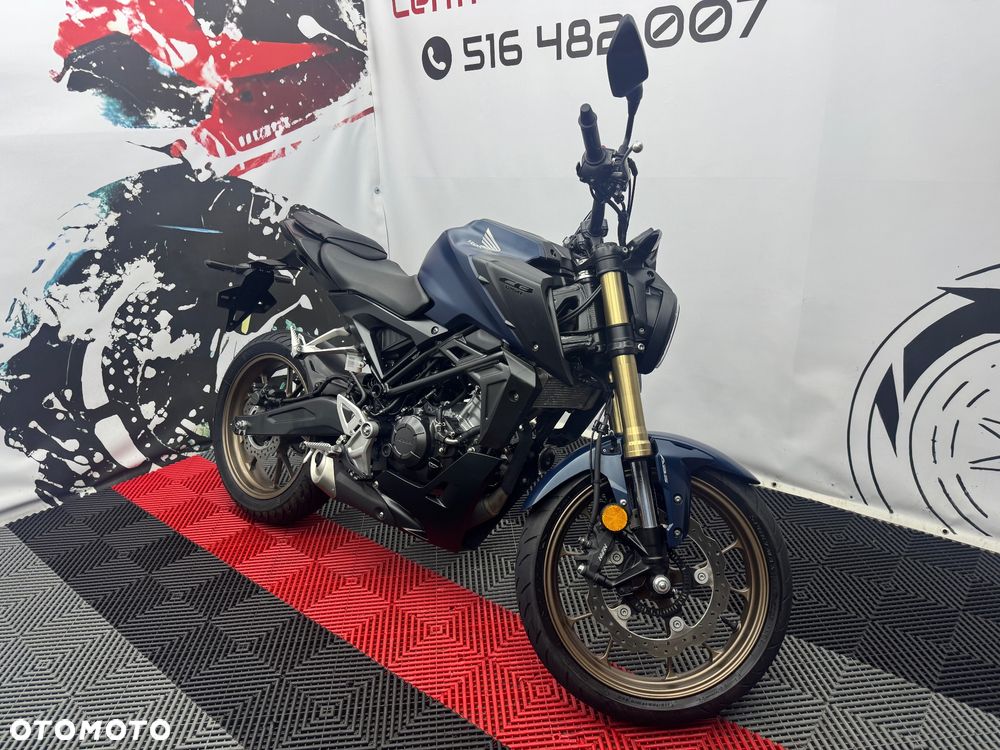 Honda CB - 3