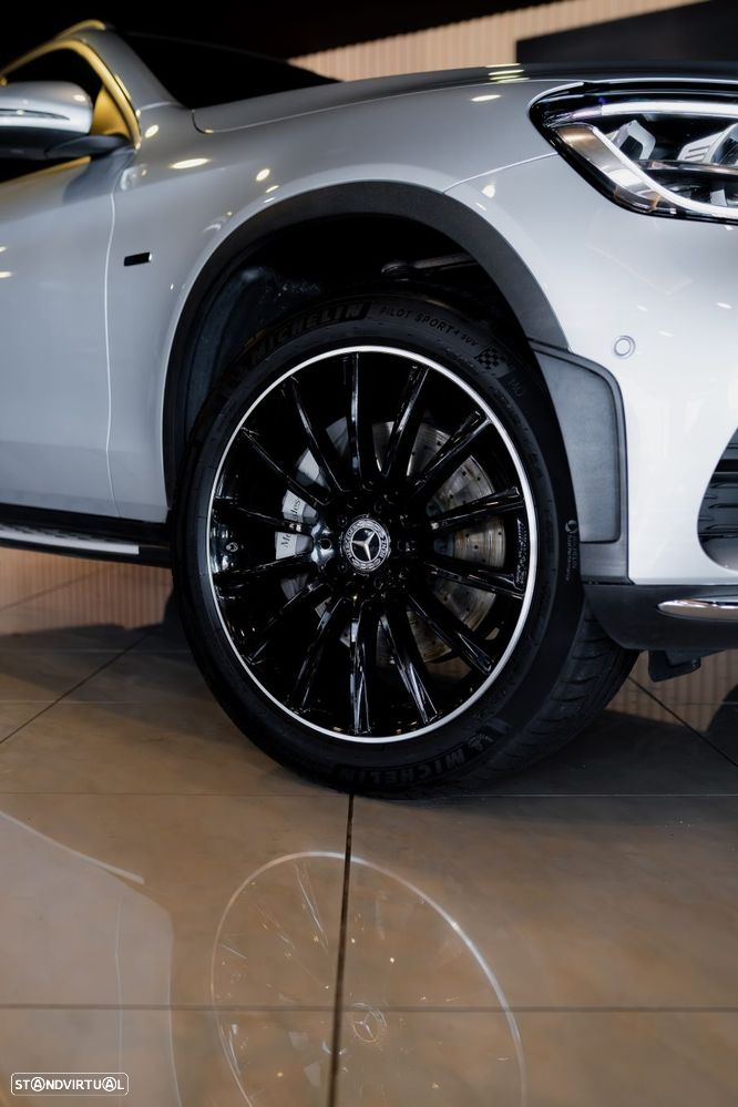 Mercedes-Benz GLC 300 e 4Matic - 8