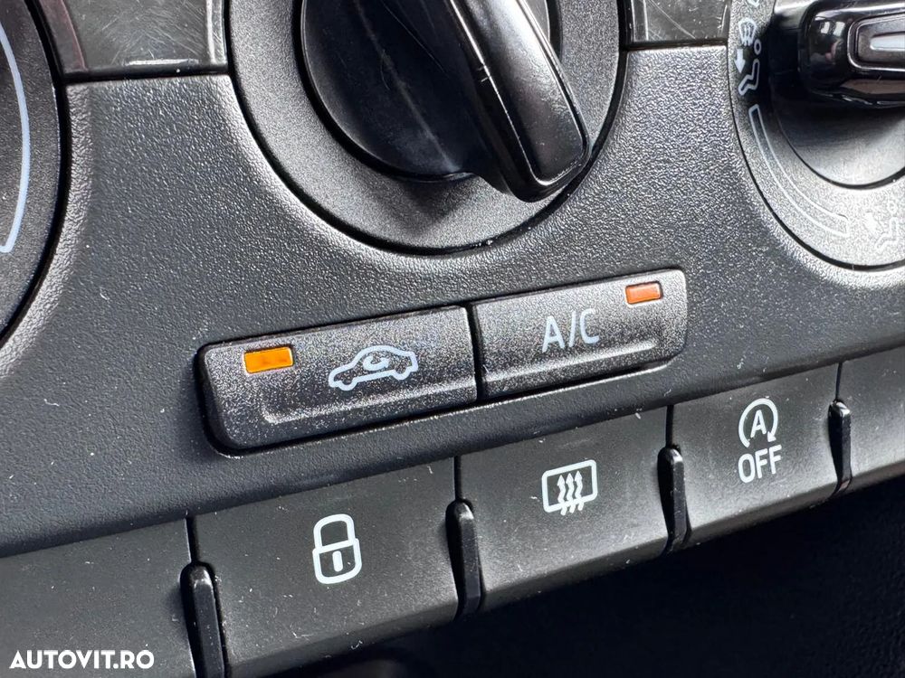 Skoda RAPID 1.0 TSI Ambition - 25