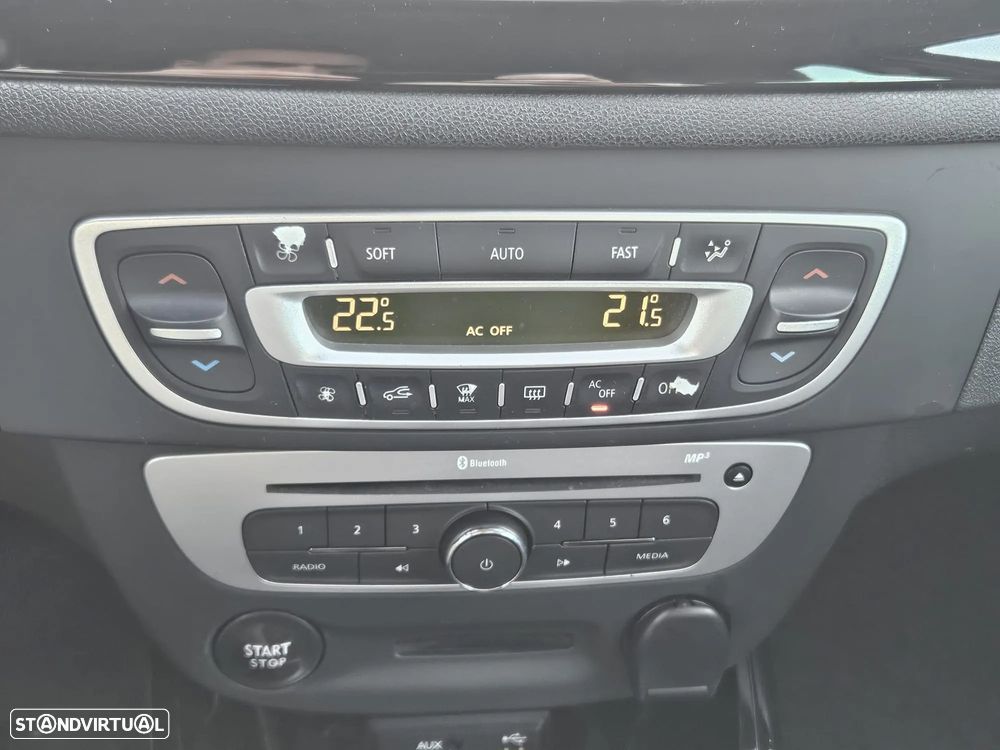 Renault Mégane Sport Tourer ENERGY dCi 130 Start & Stopp Bose Edition - 14