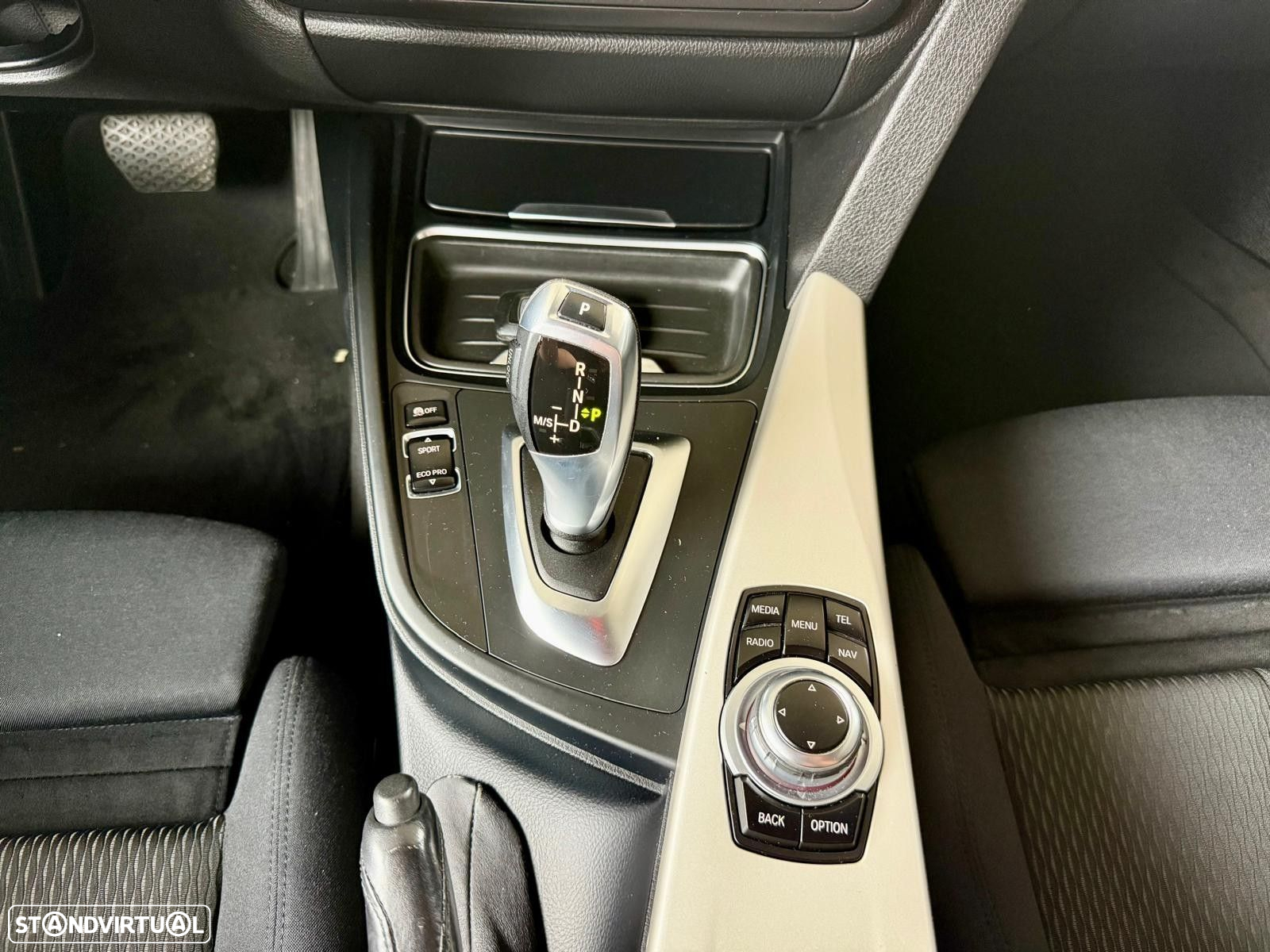 BMW 320 d Touring Auto Pack M - 15