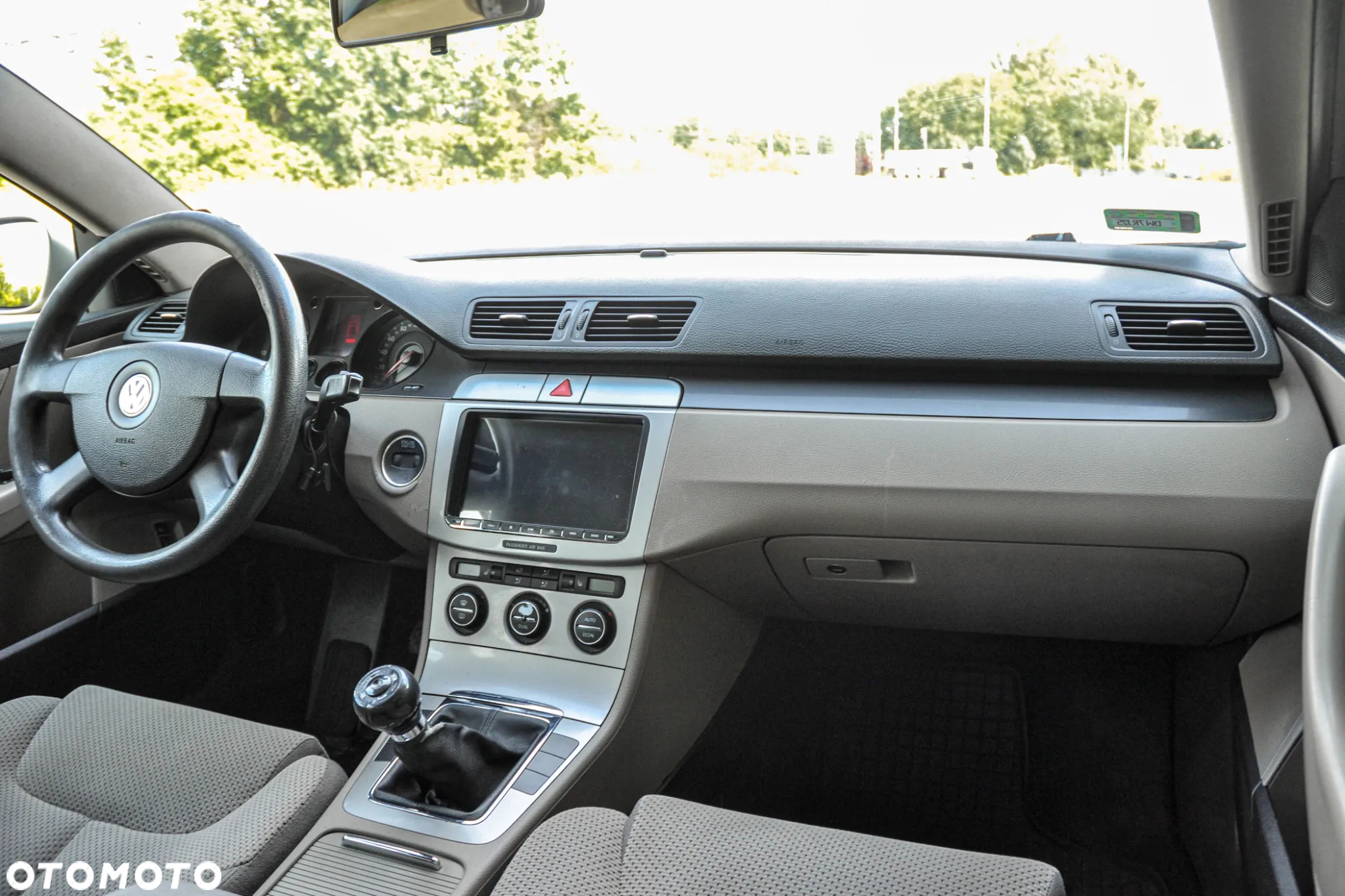 Volkswagen Passat - 10