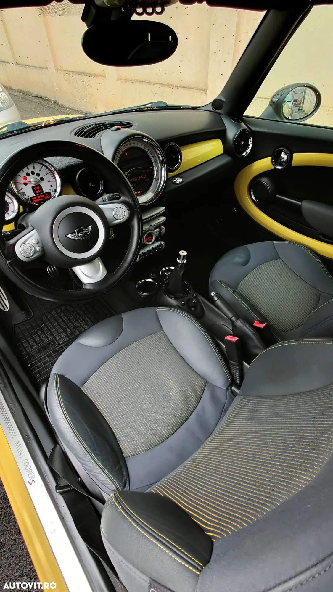Mini Cooper S Standard - 8