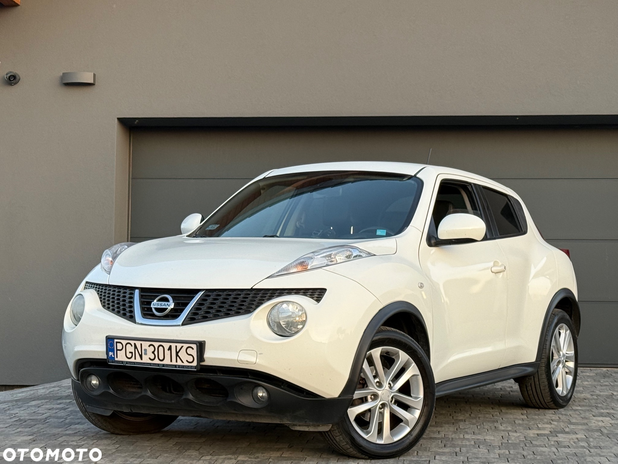 Nissan Juke 1.6 Tekna CVT - 2