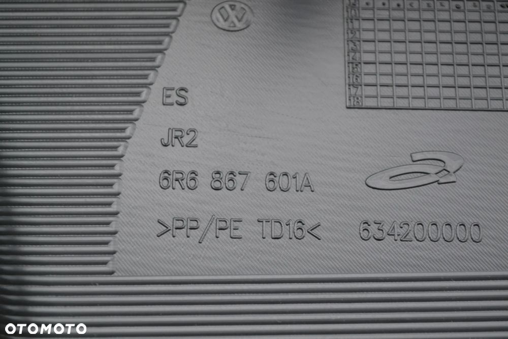 VW POLO V 6R TAPICERKA OSŁONA KLAPY BAGAŻNIKA 6R6867601A - 2