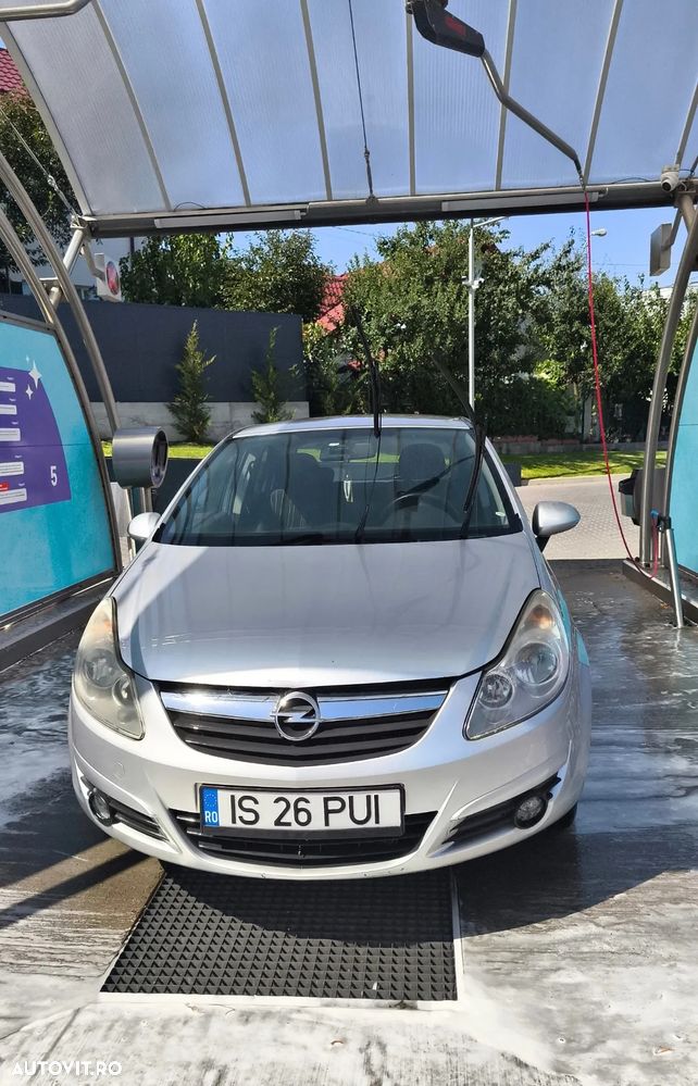 Opel Corsa 1.3 CDTI EcoFlex Cosmo - 1