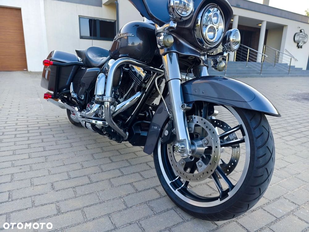 Harley-Davidson FLHXS Special - 14