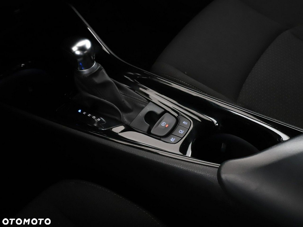 Toyota C-HR 1.8 Hybrid Dynamic - 28