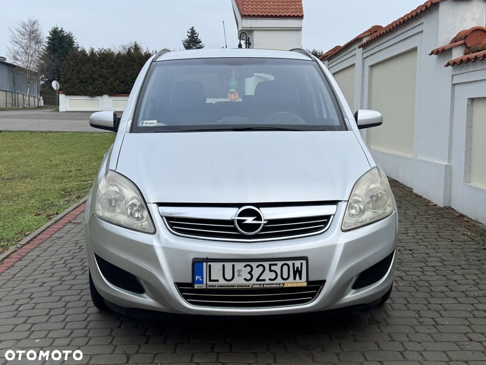 Opel Zafira - 22