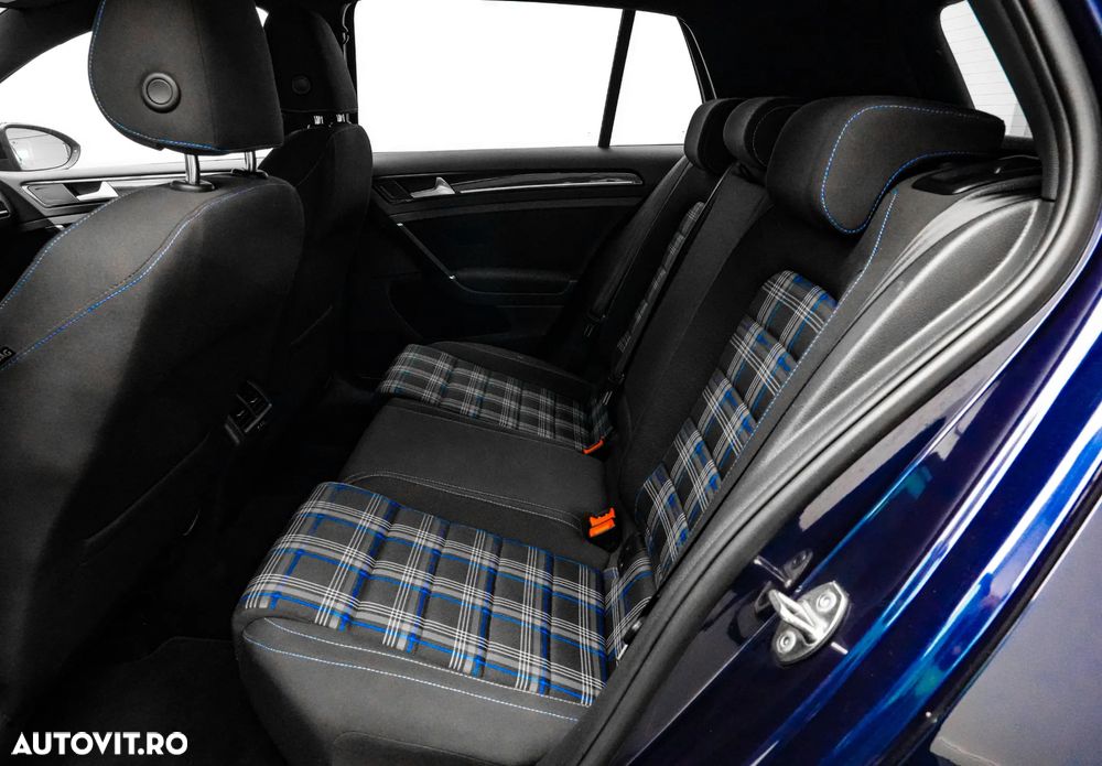 Volkswagen Golf 1.4 GTE Plug-In-Hybrid DSG - 16