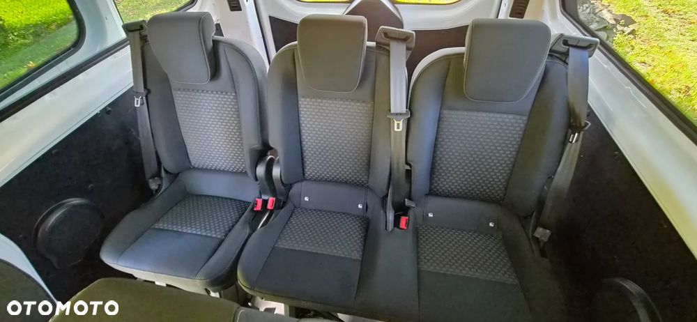 Ford Transit Custom - 11