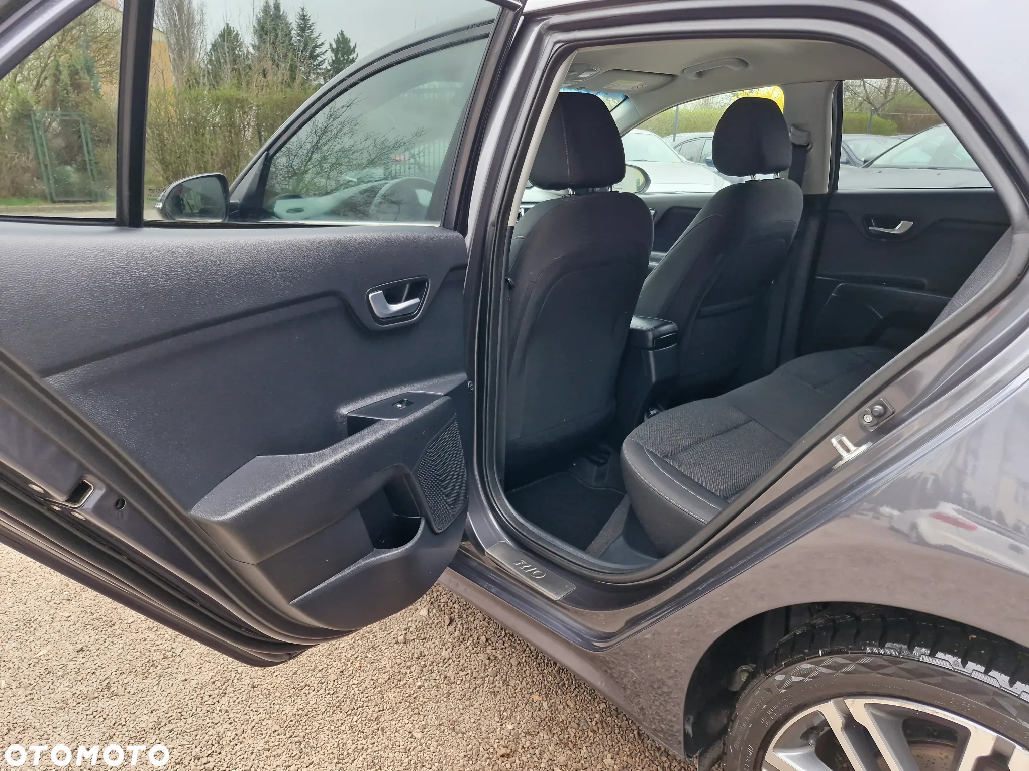 Kia Rio 1.4 crdi Business Line - 12