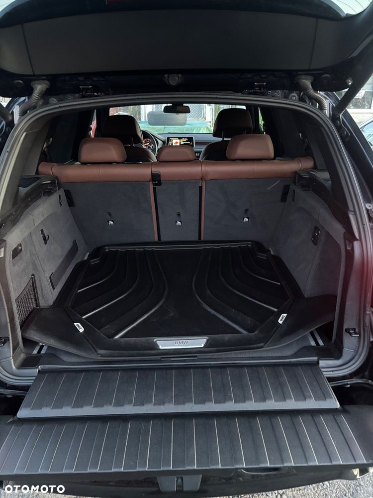 BMW X5 3.5i xDrive - 13