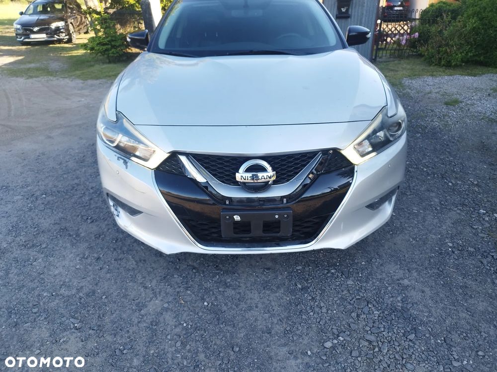 Nissan Maxima - 7