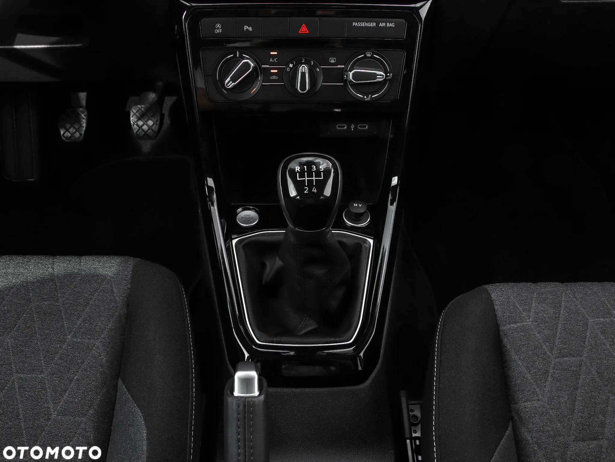 Volkswagen T-Cross 1.0 TSI Life Plus - 16