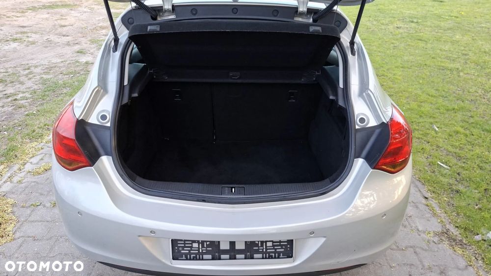 Opel Astra 1.6 Exklusiv - 12