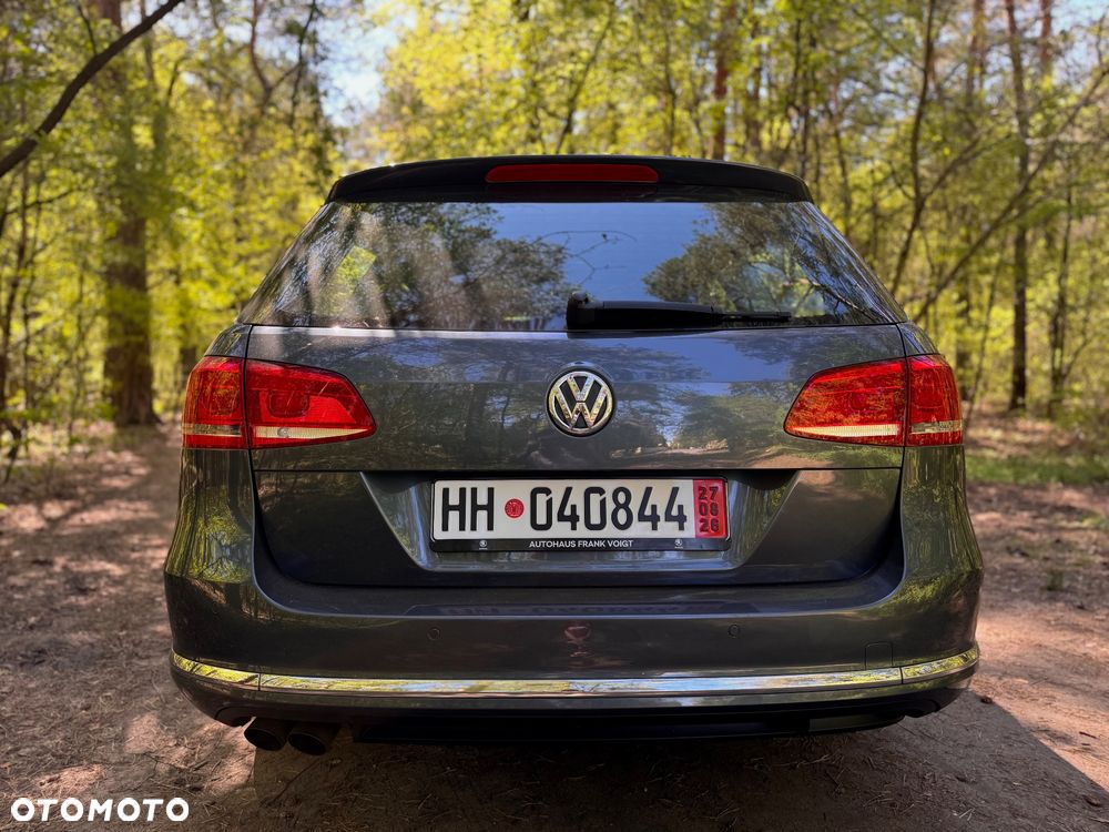Volkswagen Passat 2.0 TDI DSG Highline - 5
