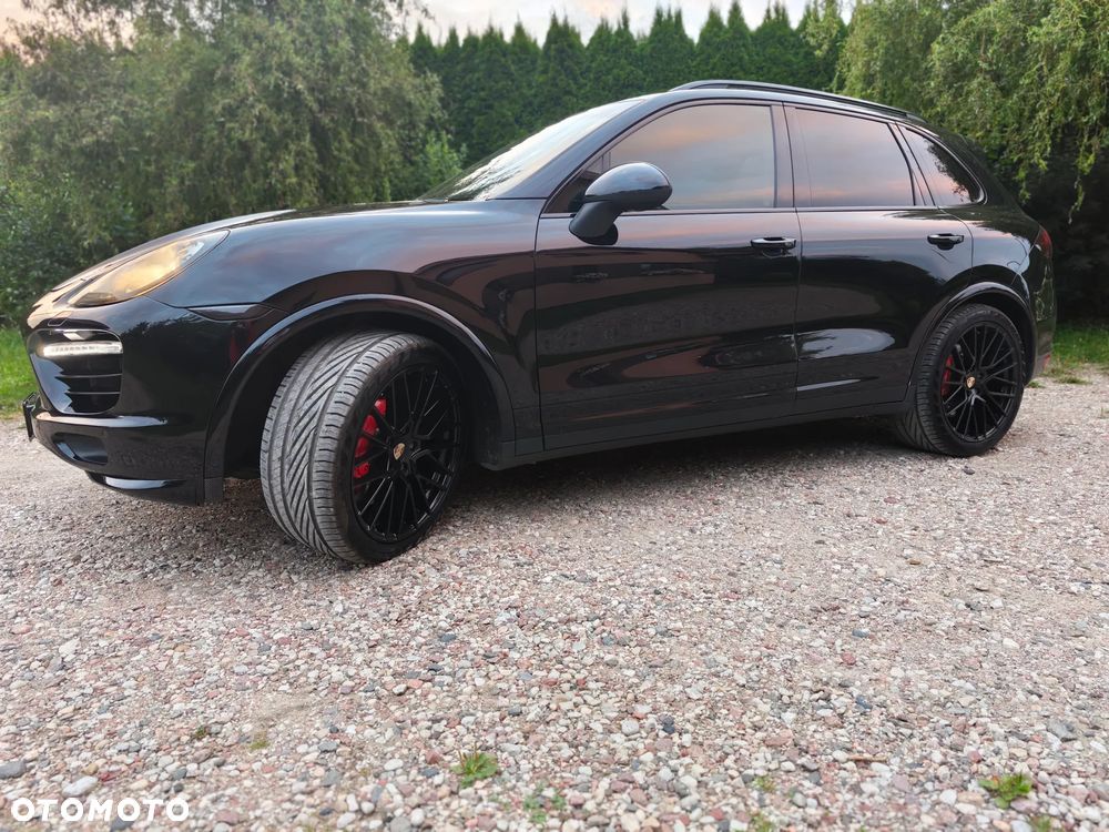 Porsche Cayenne - 16
