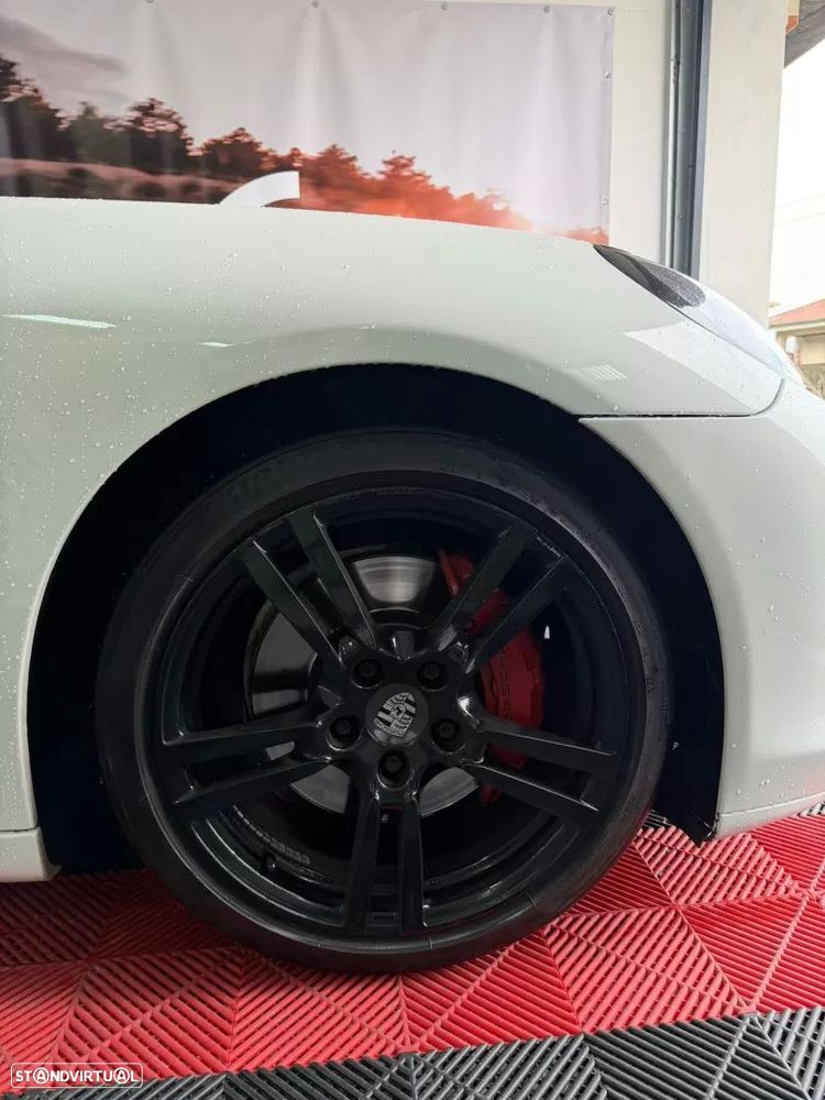 Porsche Panamera Platinum Edition - 6