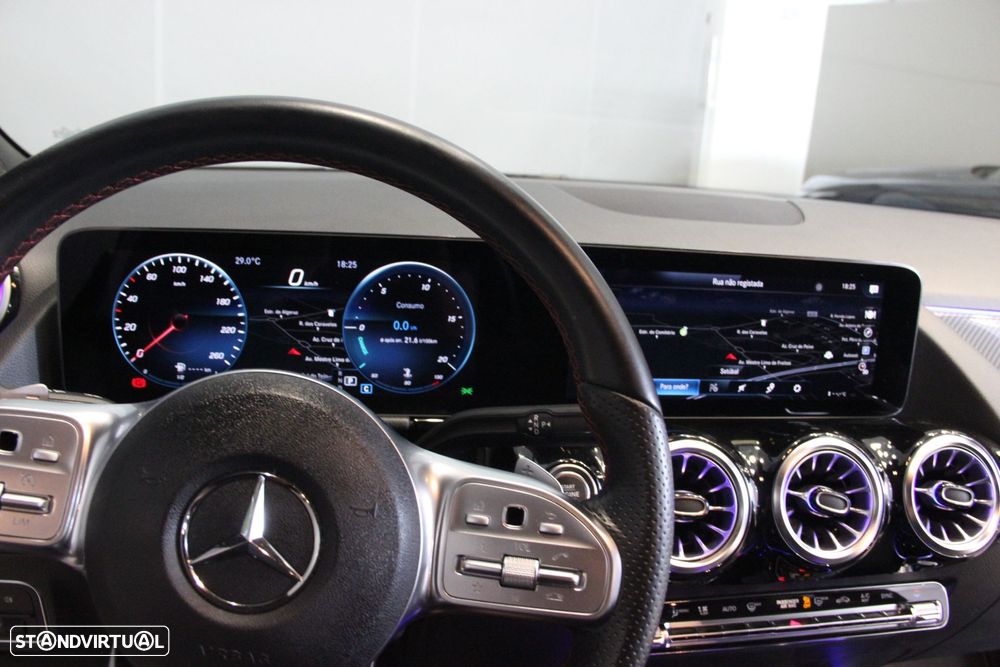 Mercedes-Benz GLA 180 d AMG Line - 9
