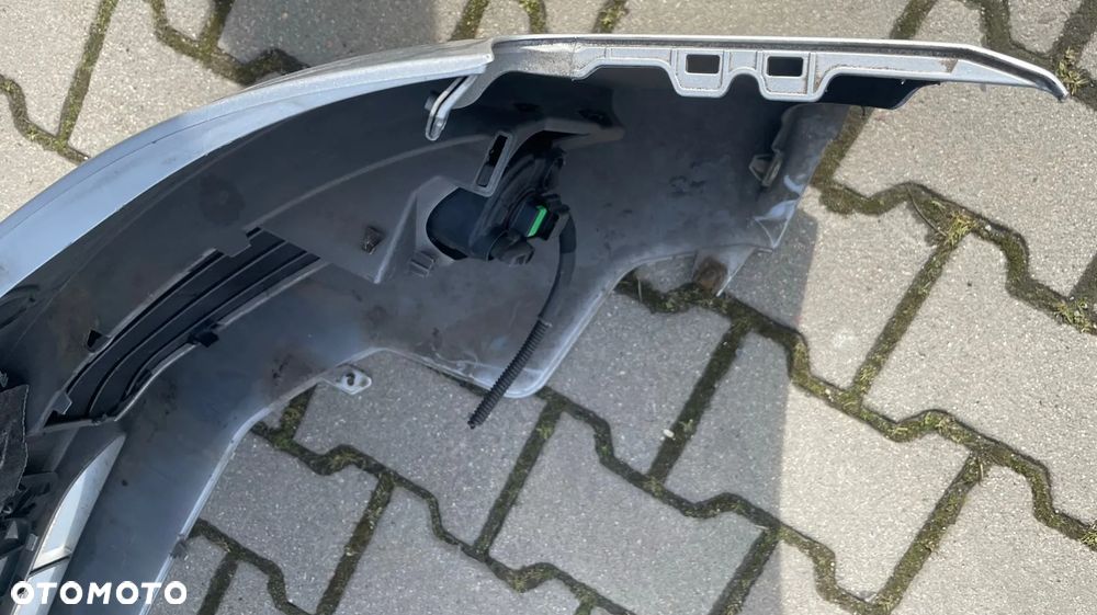 Audi A4 B8 8K zderzak przód przedni bez spryskiwaczy - 4