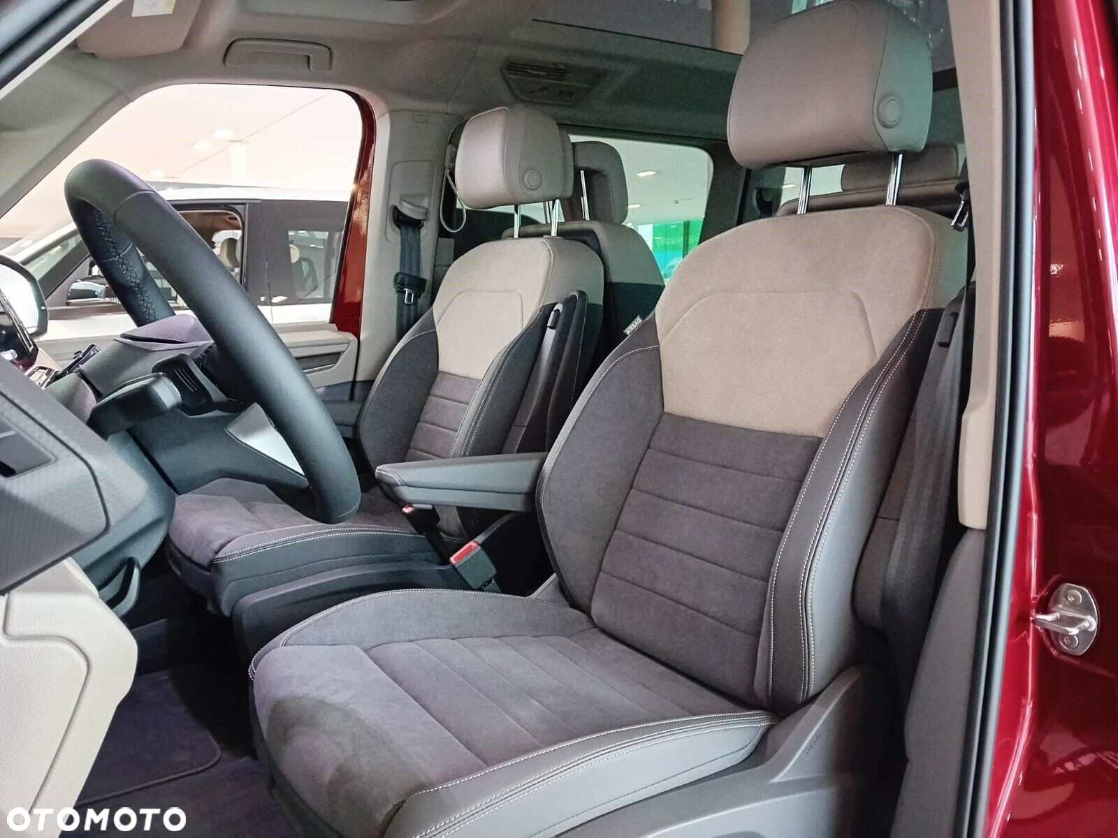 Volkswagen Multivan - 8