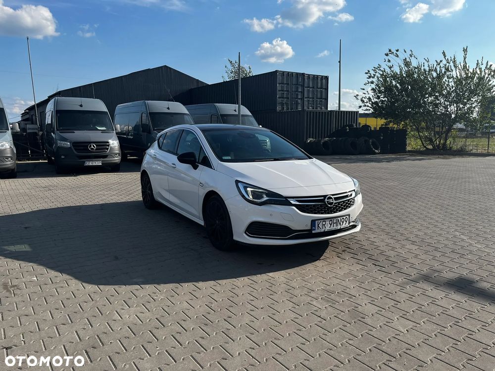 Opel Astra 1.6 T Dynamic S&S - 8