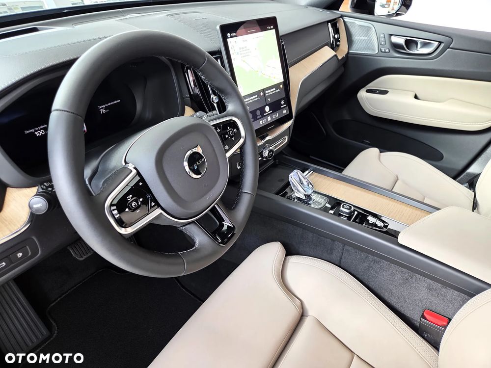 Volvo XC 60 T6 Plug-In Hybrid AWD Ultra Dark - 7