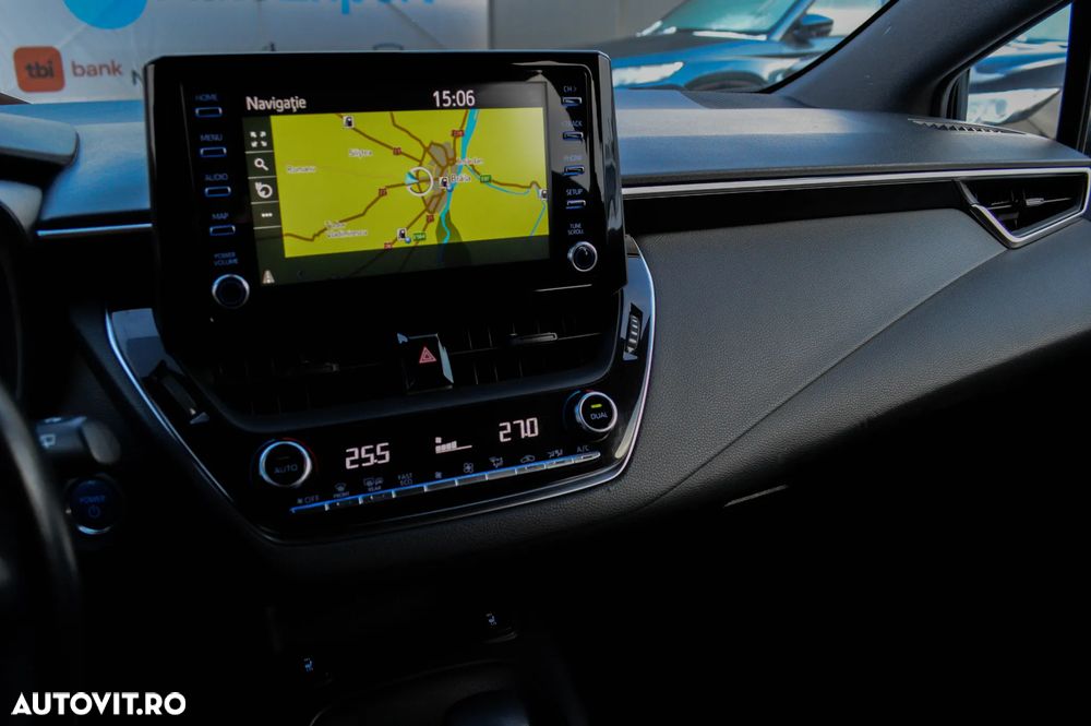 Toyota Corolla 1.8 Hybrid Comfort - 8