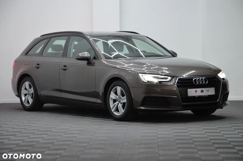 Audi A4 Avant 35 TDI S tronic - 2