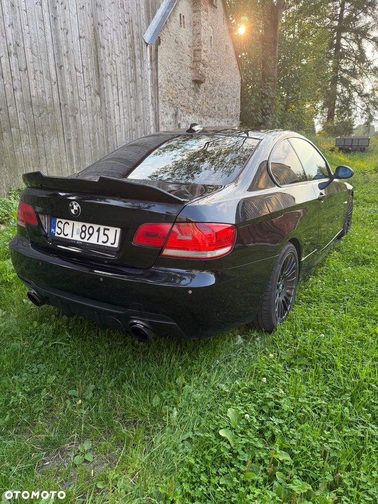 BMW Seria 3 330d xDrive - 2