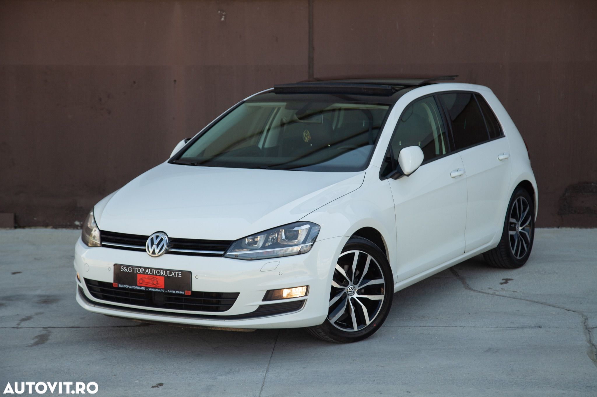 Volkswagen Golf 2.0 TDI (BlueMotion Technology) Highline - 1