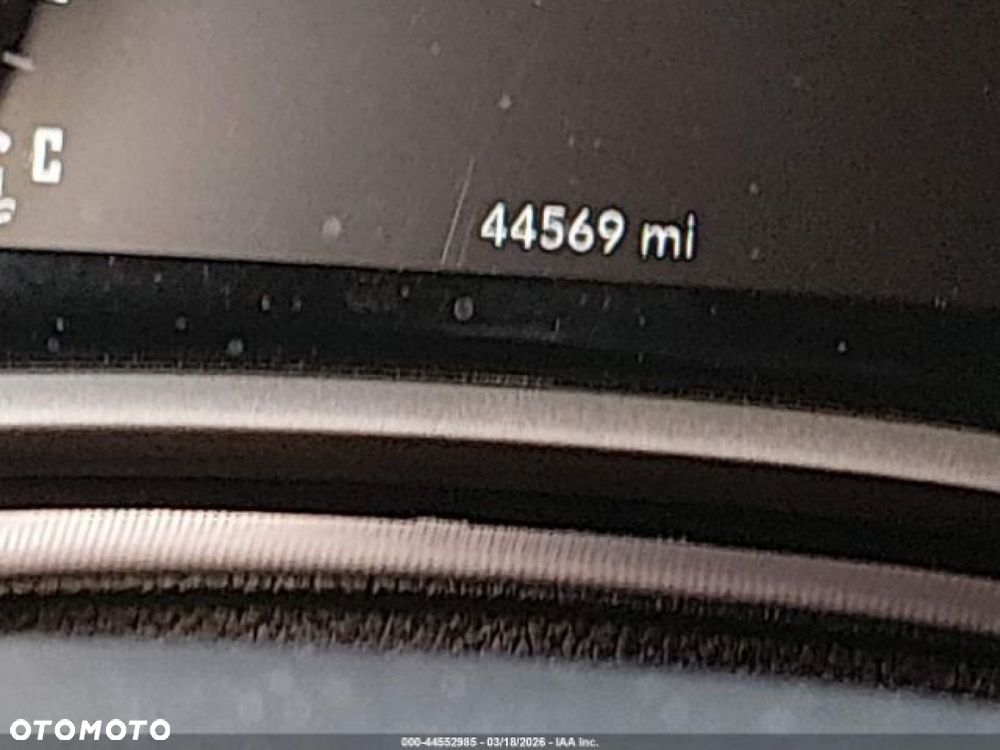 Dodge Challenger - 12