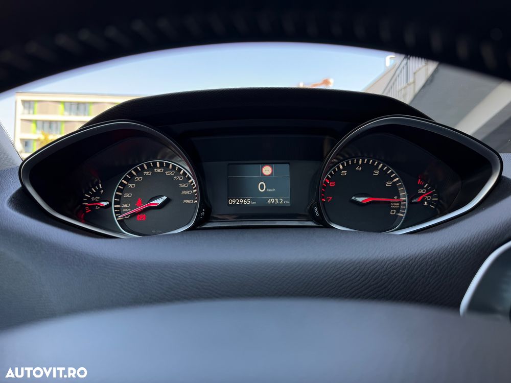 Peugeot 308 PureTech 130 Stop & Start Style - 14