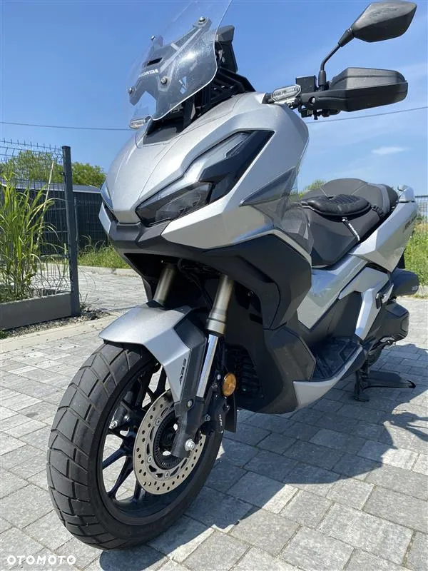 Honda ADV350 - 13