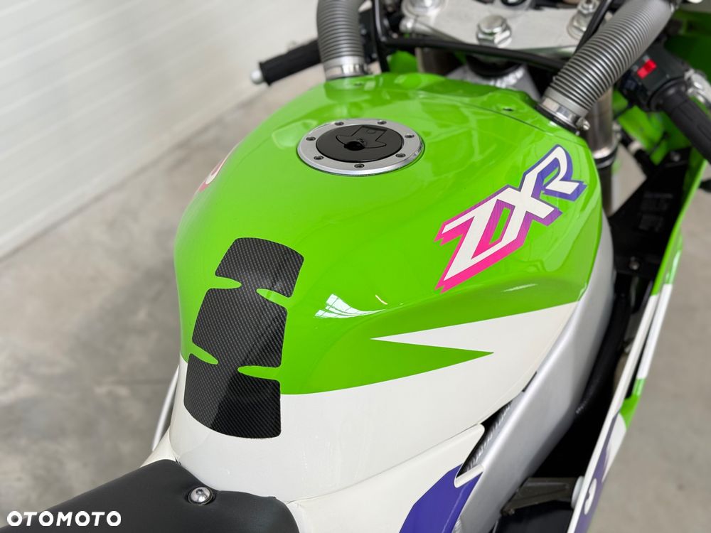 Kawasaki ZXR - 20