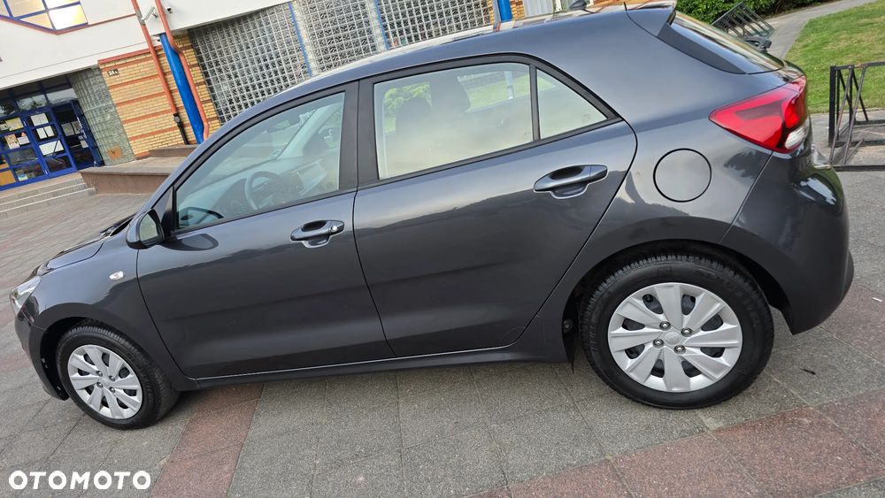 Kia Rio 1.2 Dream Team Edition - 8